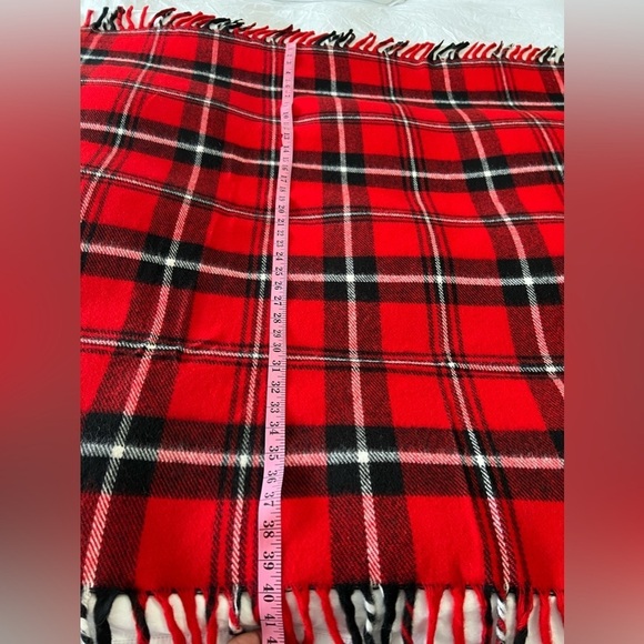 Faribo | Acrylic Fringed | Red Black Tartan Plaid Travel Lap Blanket - Picture 3 of 7